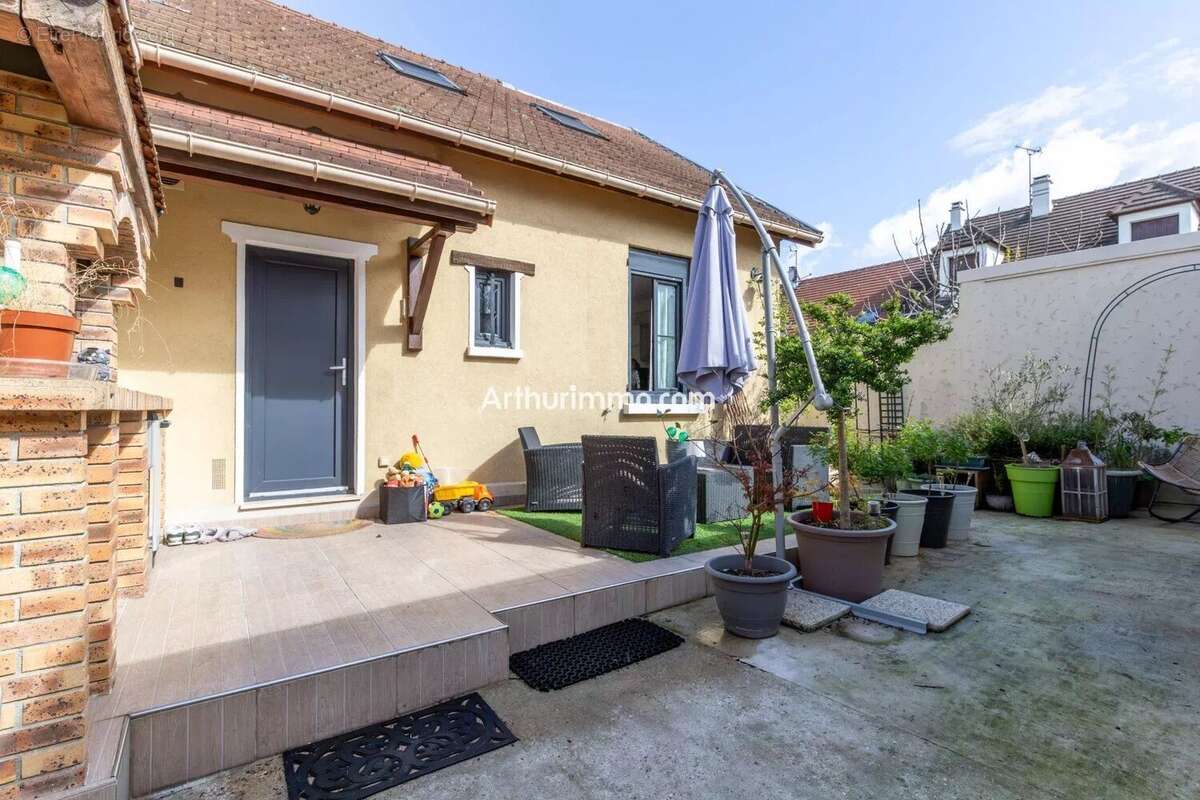 Maison à SUCY-EN-BRIE