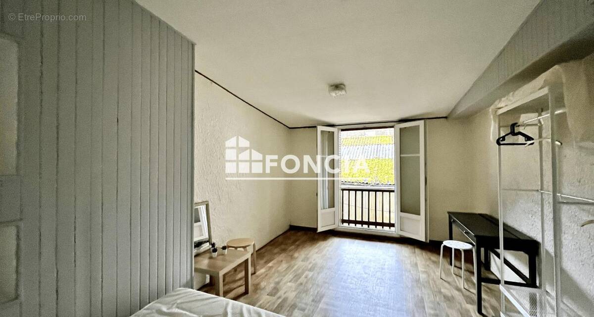 Appartement à VIZILLE