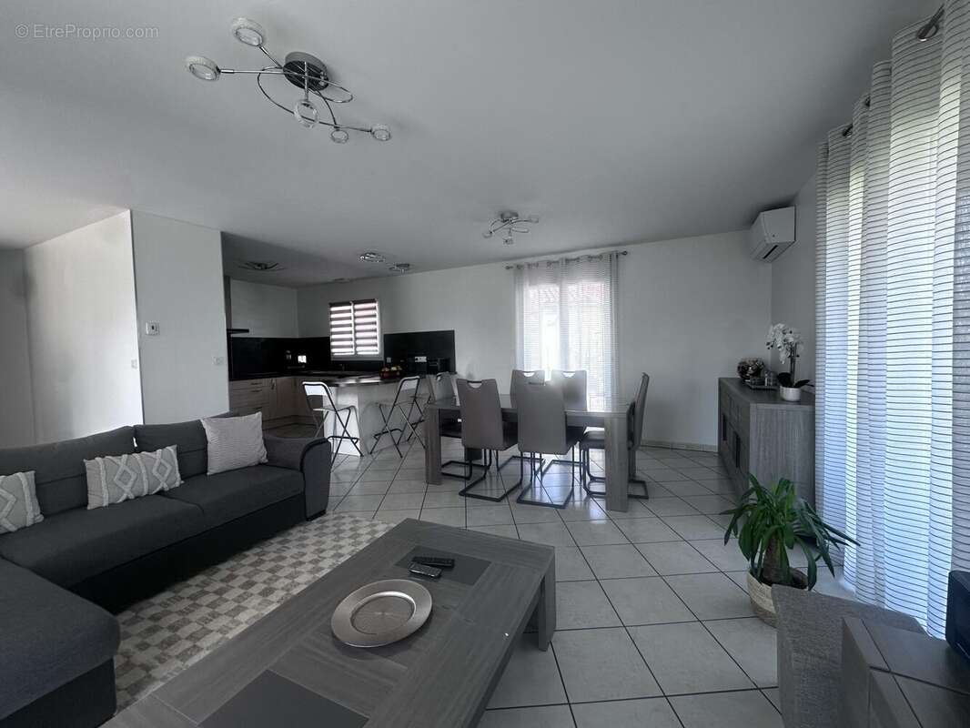 Maison à SARDIEU