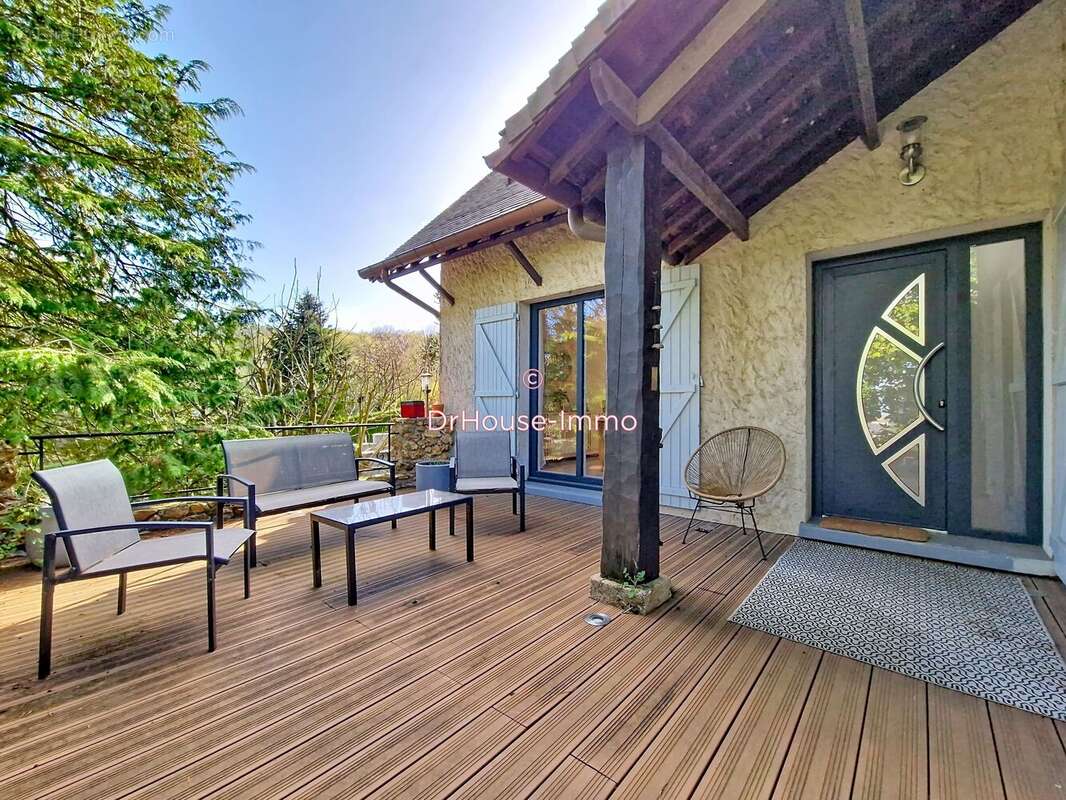 Maison 260 m² à Orgeval  - photo 7