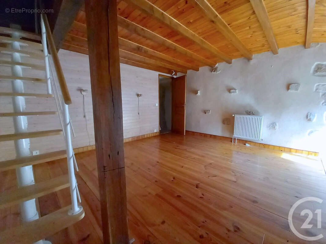 Maison à MAINCY