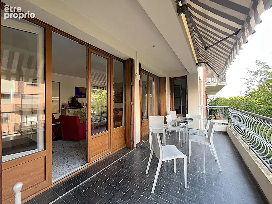 Busca T4 de 112 m2 -Terrasse et parking en sous-sol - photo 3
