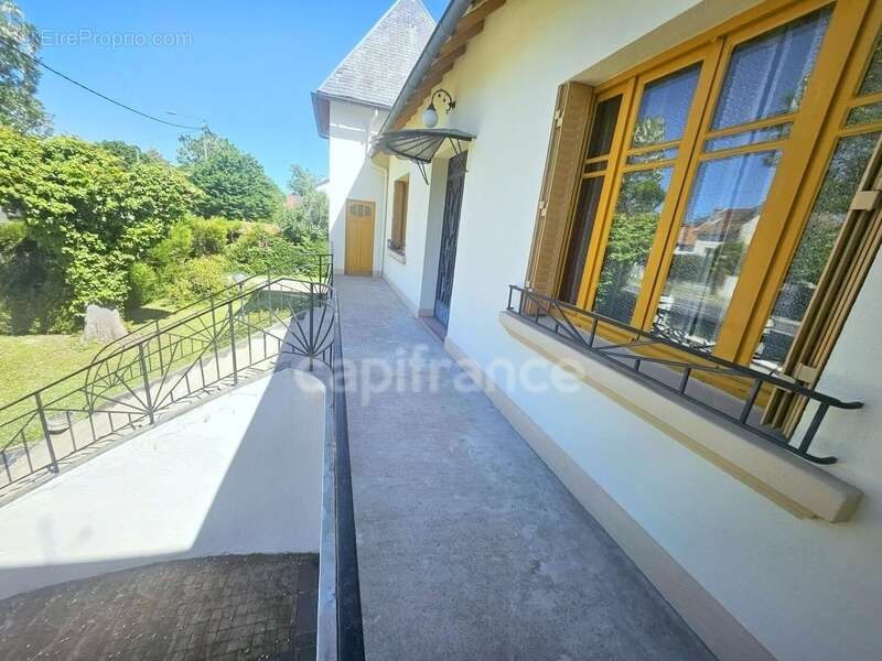 Maison de caractère 225m2 avec piscine chauffée - photo 12