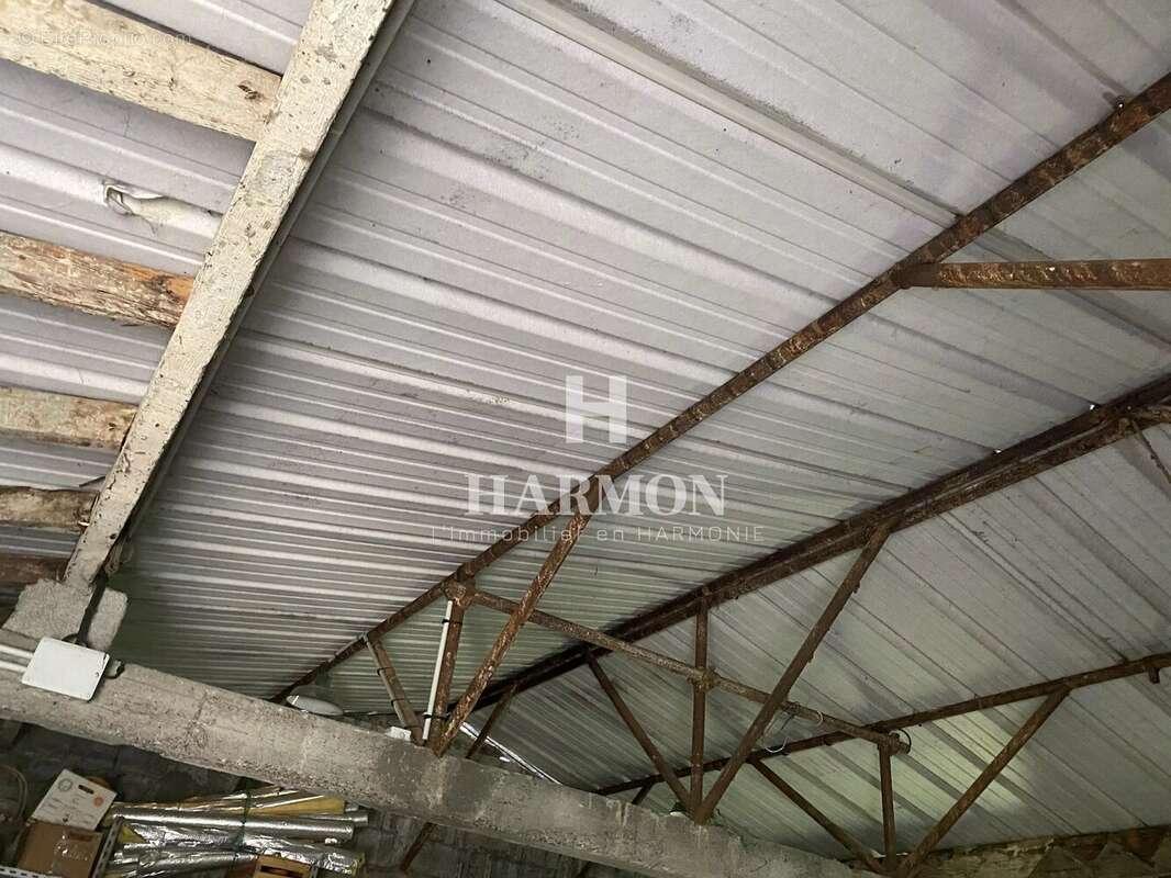 Harmon à vendre : Bizanos terrain constructible 552 m² - photo 4