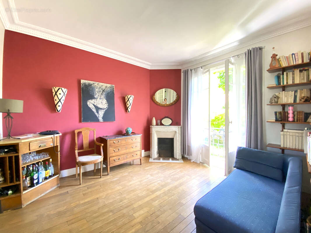 Maison à CHENNEVIERES-SUR-MARNE