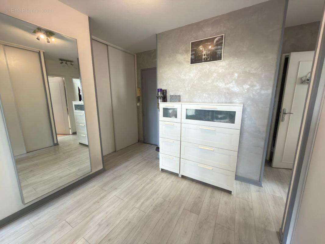 Appartement À Vendre - photo 4