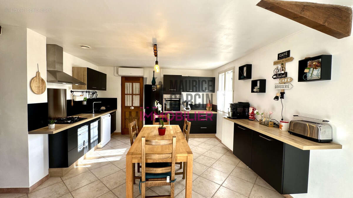 Maison à MALEMORT-DU-COMTAT