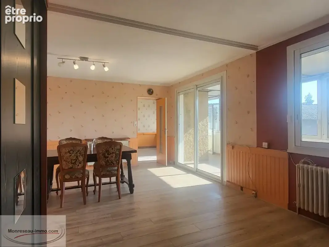 Ensemble Immobilier : 2 logements + dépendances + jardin (constructible) - photo 6