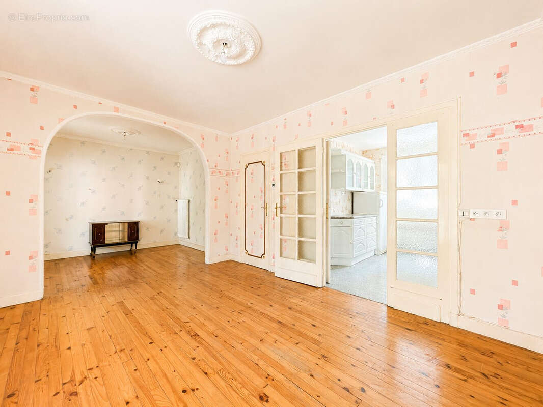 Maison 115 m² à Riom  - photo 4
