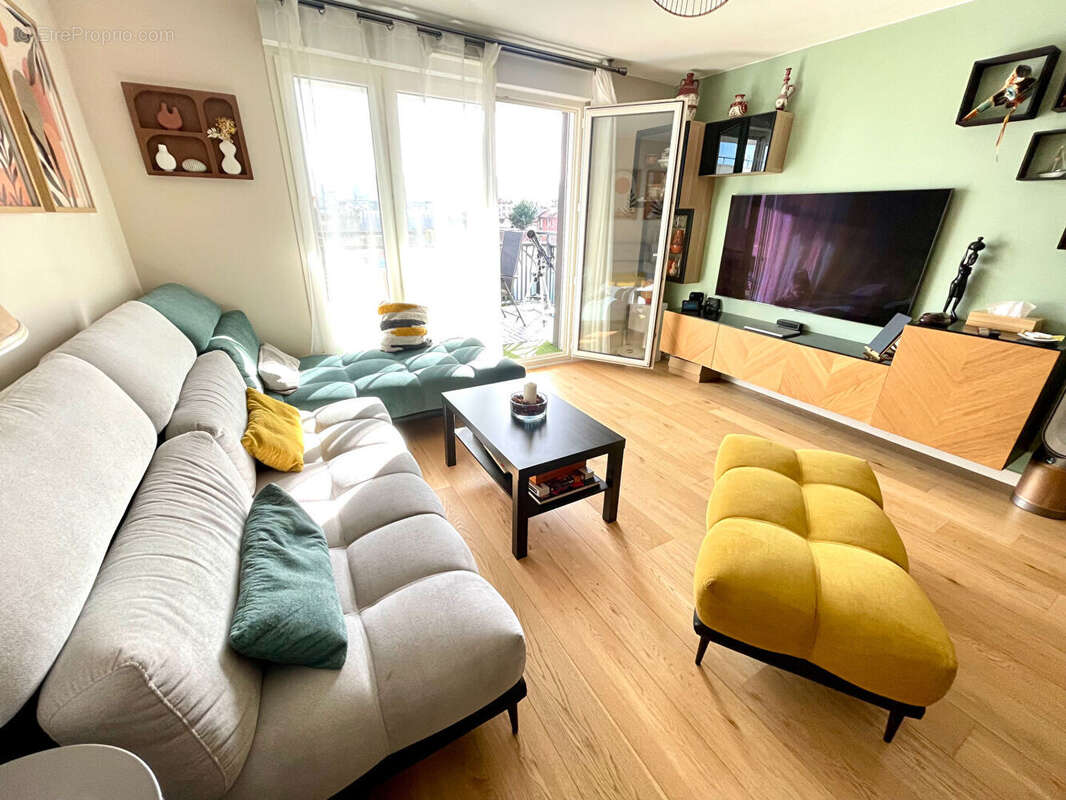 Appartement à COLOMBES
