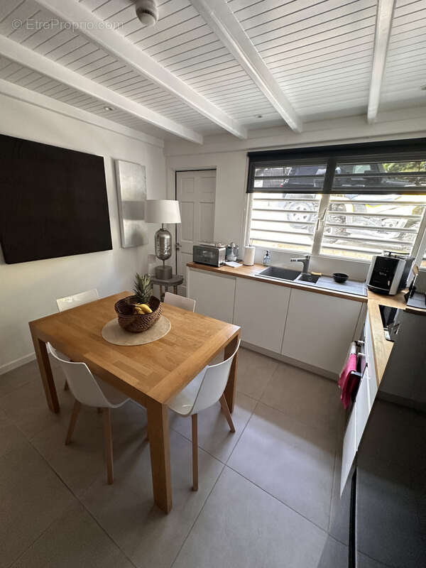 **À vendre : Propriété de 174 m2   Quartier résidentiel de Marigot** - photo 6