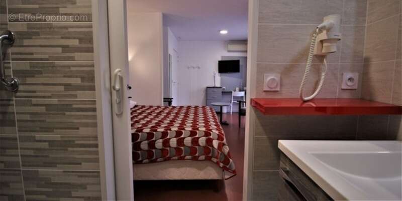 Appartement T2 dans centre ville de dax à côté des cures dans résidence de tourisme classée - photo 5