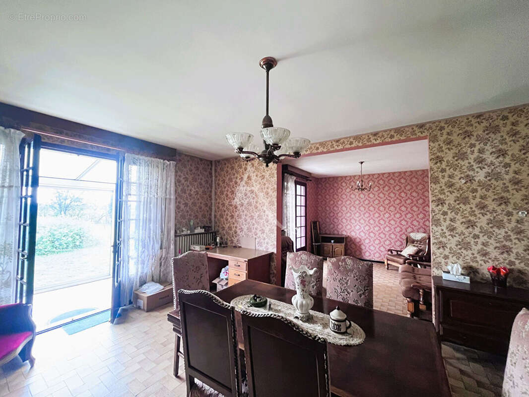 Maison à MONDONVILLE