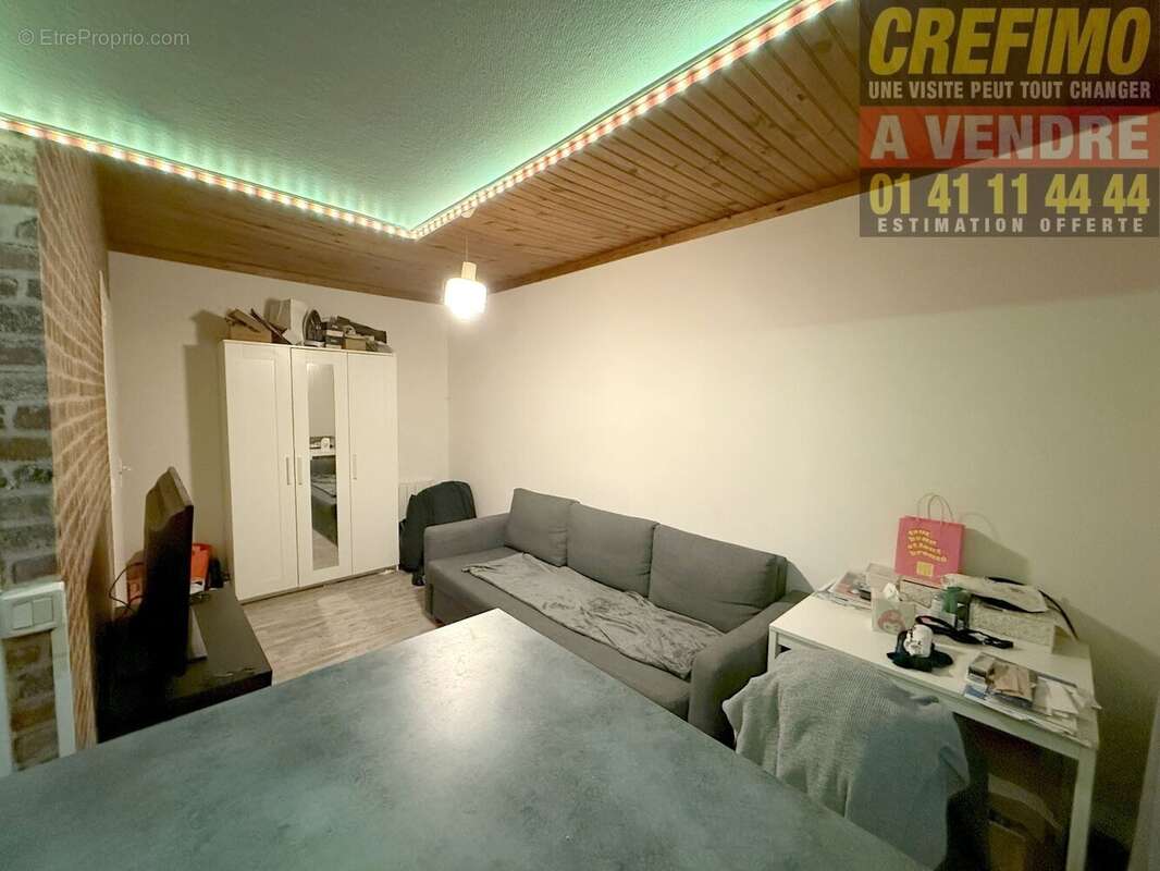 Appartement à COURBEVOIE