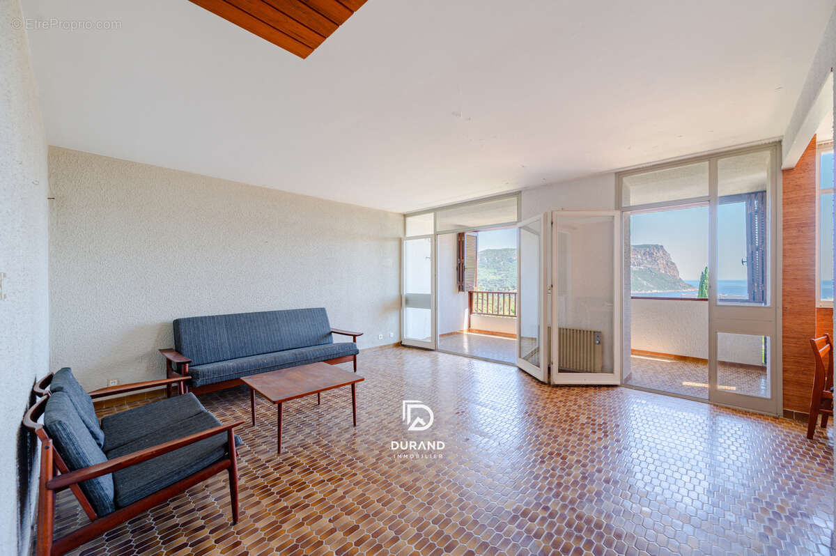 Appartement - vue mer - terres marines - 13260 cassis - photo 2