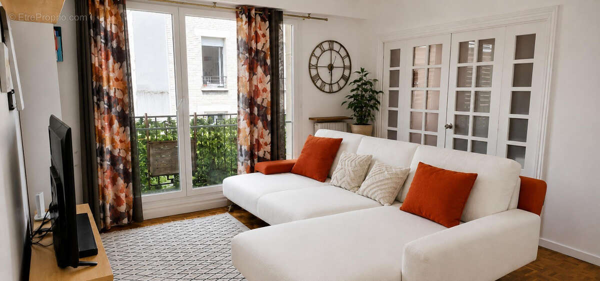 Appartement à LA GARENNE-COLOMBES