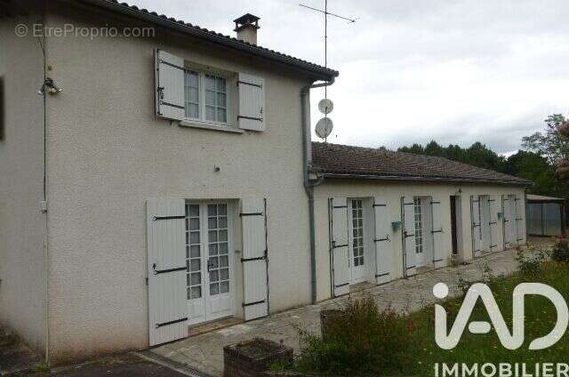 Photo 1 - Maison à MONTGUYON