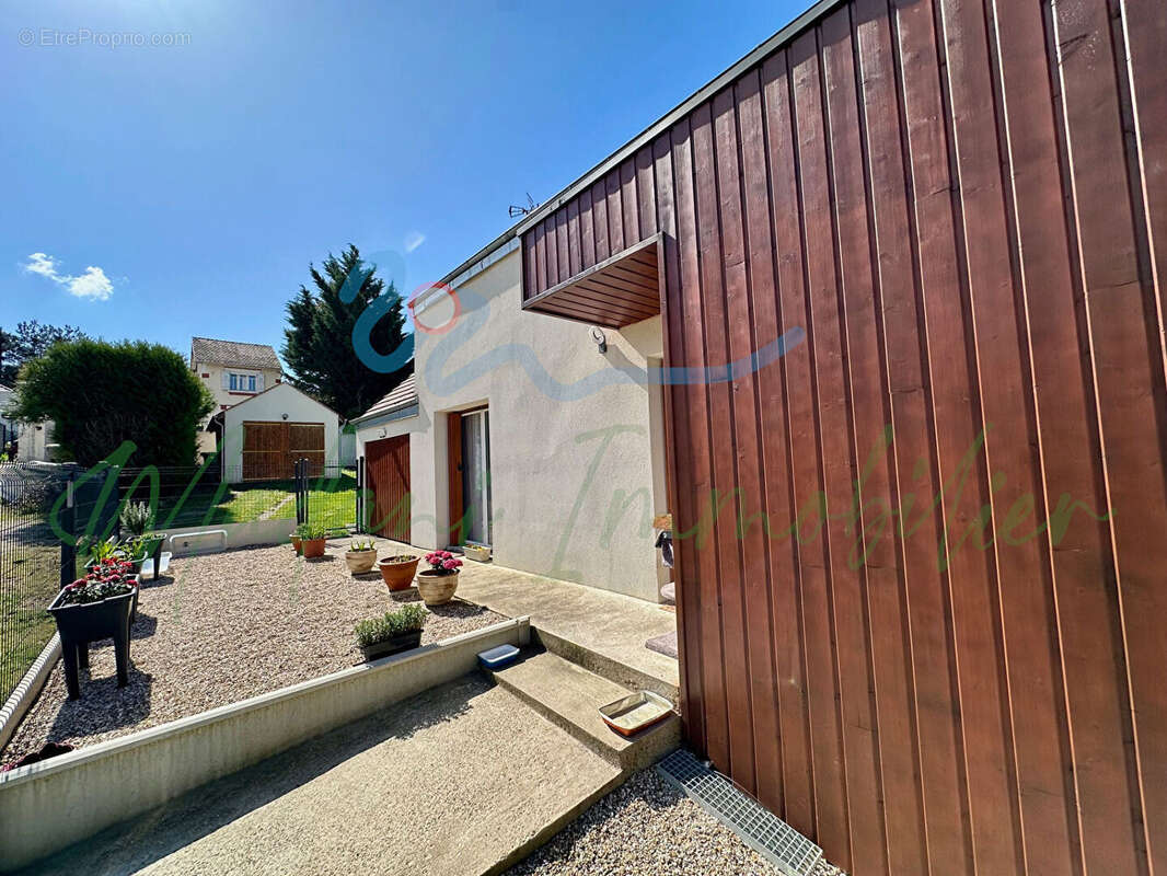 Maison à BONNIERES-SUR-SEINE