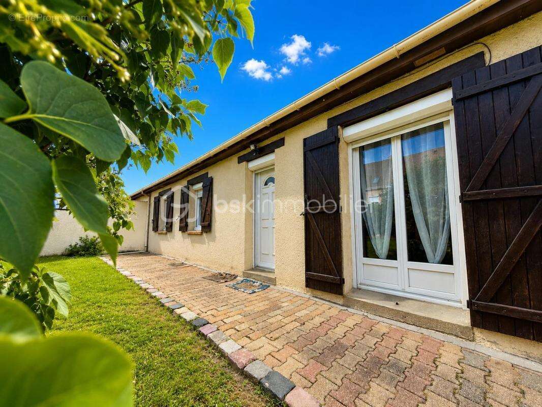 Maison à LE TRAIT