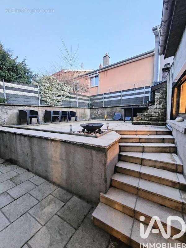 Photo 6 - Maison à COSNES-ET-ROMAIN