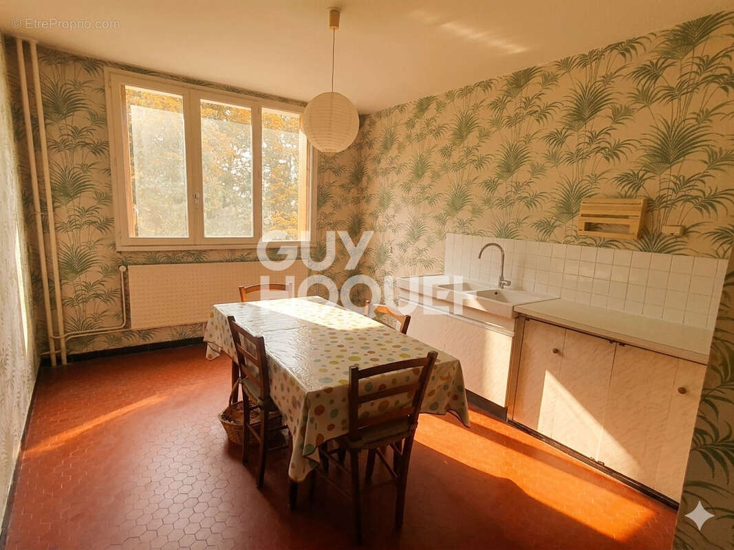 Appartement à LA MULATIERE