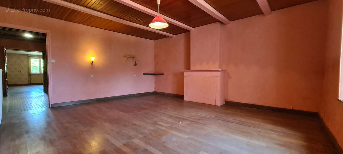Maison à BETHELAINVILLE