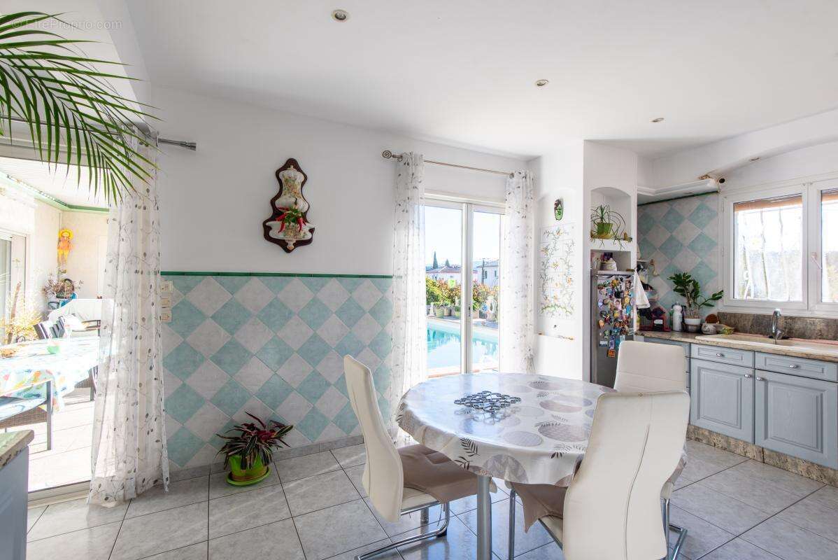 Maison à LA BOUILLADISSE