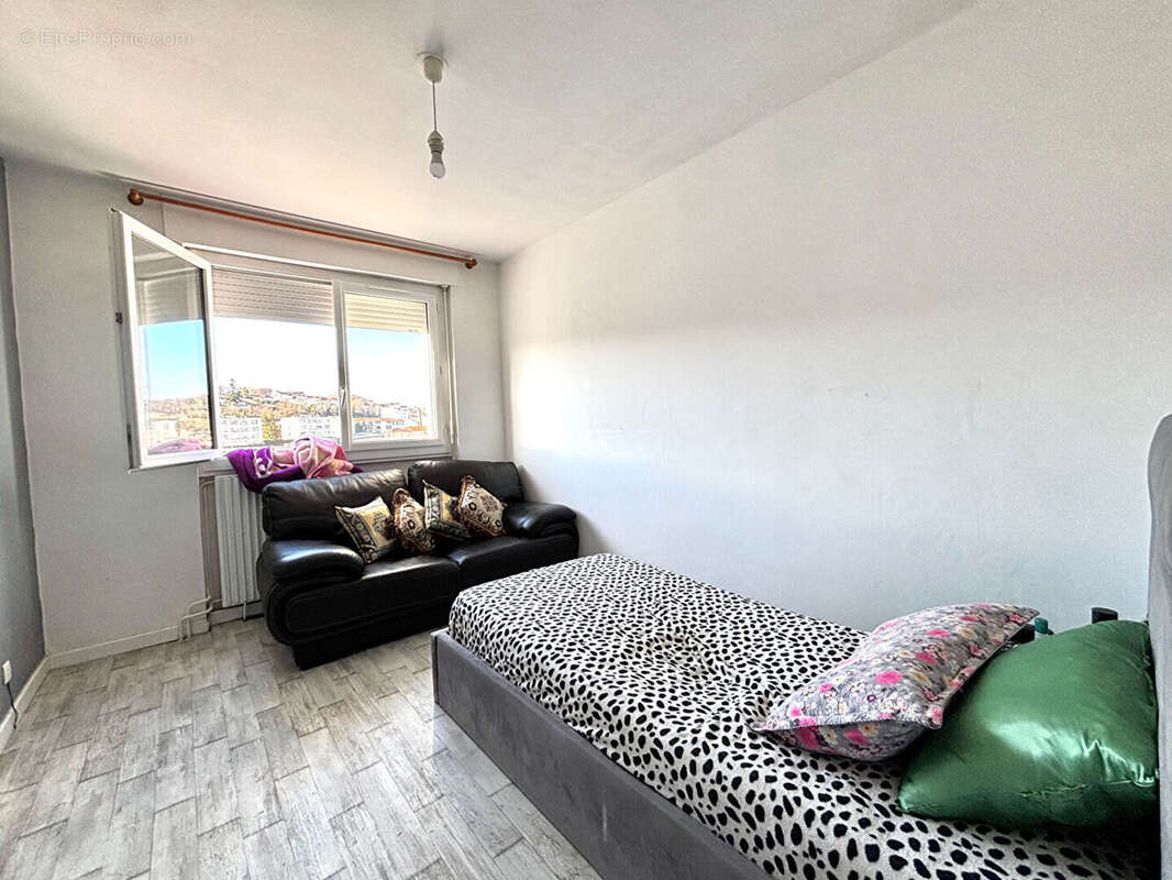 Appartement Saint Etienne 3 pièce(s) 64 m2 - photo 2