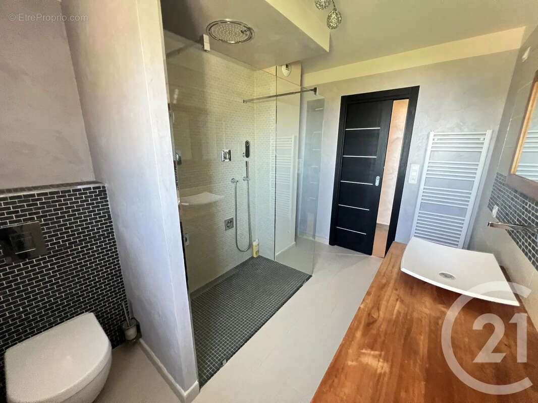 Appartement 105 m² à San-Martino-Di-Lota  - photo 13