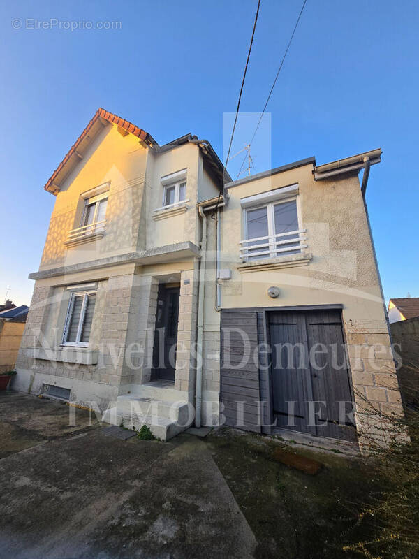 Maison à MONDEVILLE