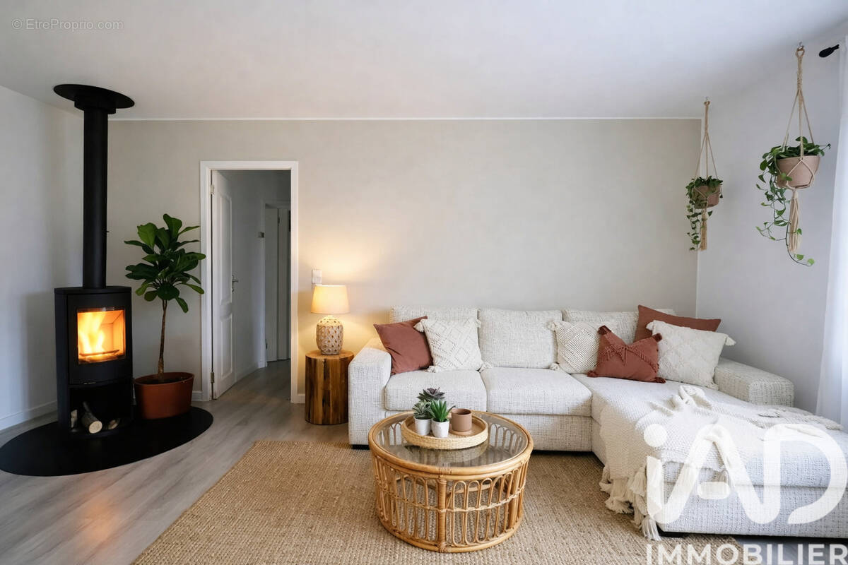 Photo 1 - Maison à JOUY-LE-CHATEL