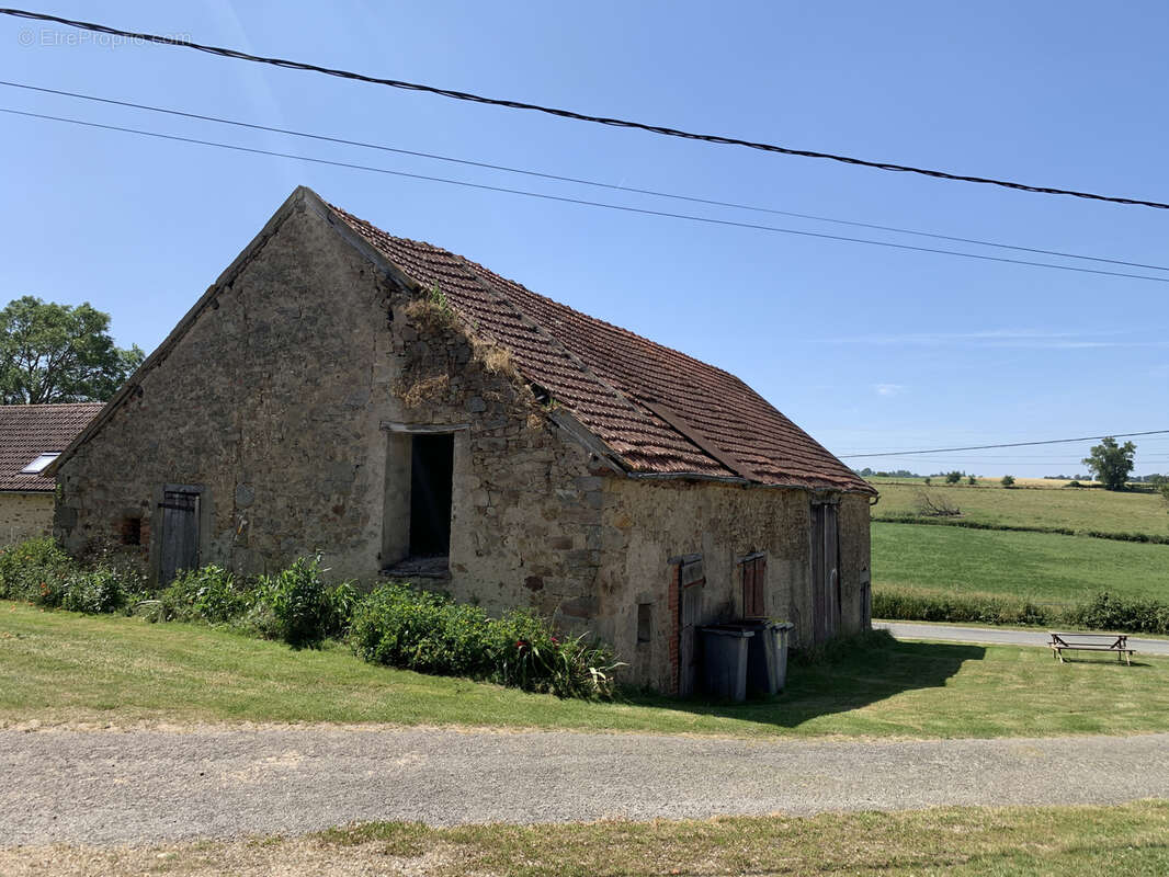 Maison à SAINTE-THERENCE