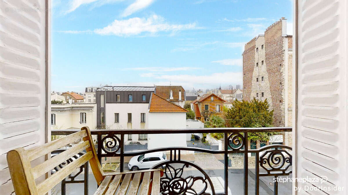 Appartement à LA GARENNE-COLOMBES