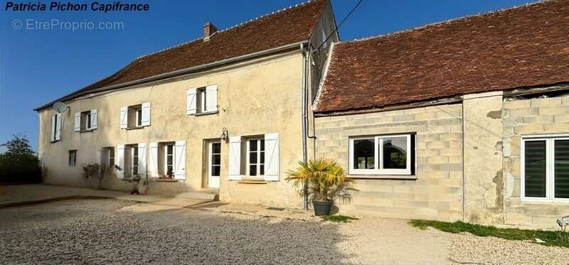 Maison à REBAIS