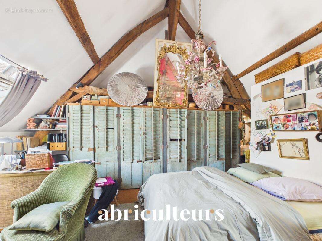 Maison Historique de Charme 103 m² – Cour Pavée & Terrasse – en vente à Le Pecq (78230) - photo 23