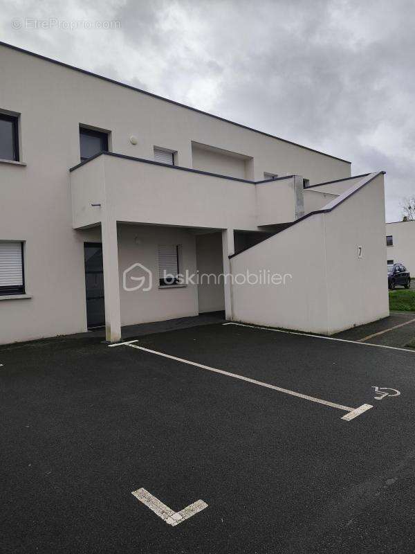 Appartement à HILLION