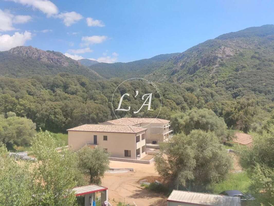 Appartement à CAURO