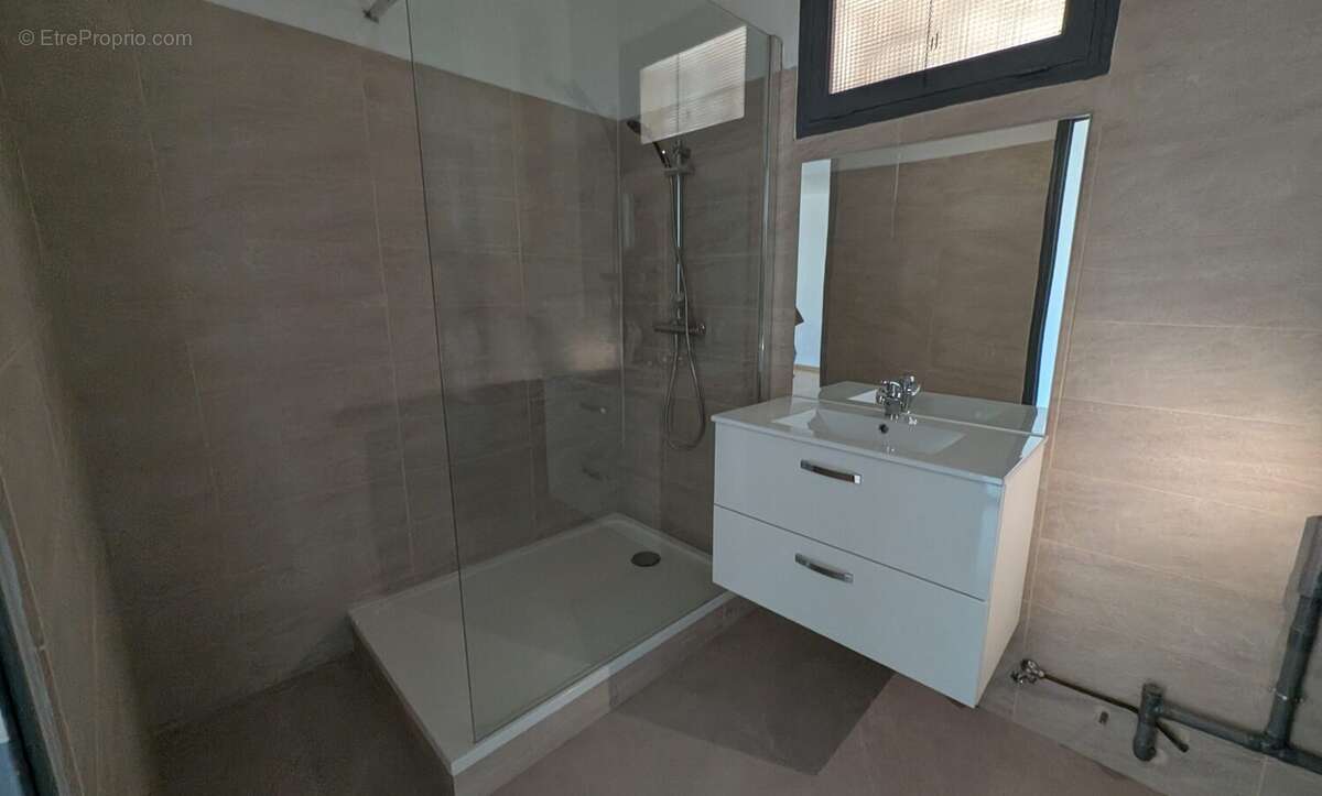 Appartement à CHATEAURENARD