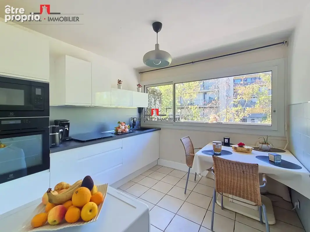 Appartement 4 pièces 79 m² à vendre à Cenon (33150) - photo 2