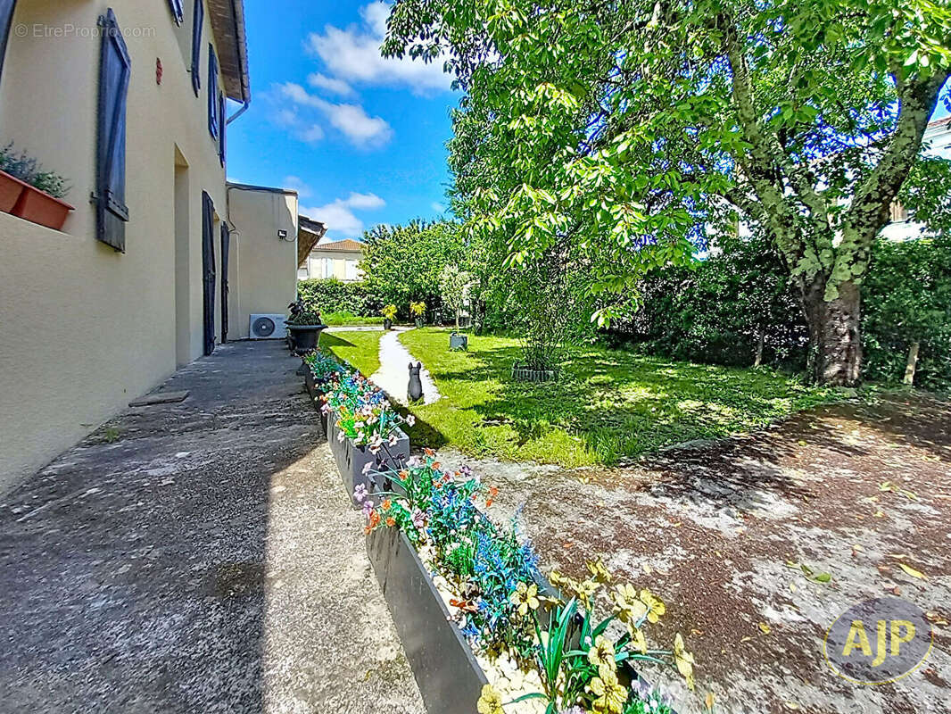 Maison à CIVRAC-EN-MEDOC