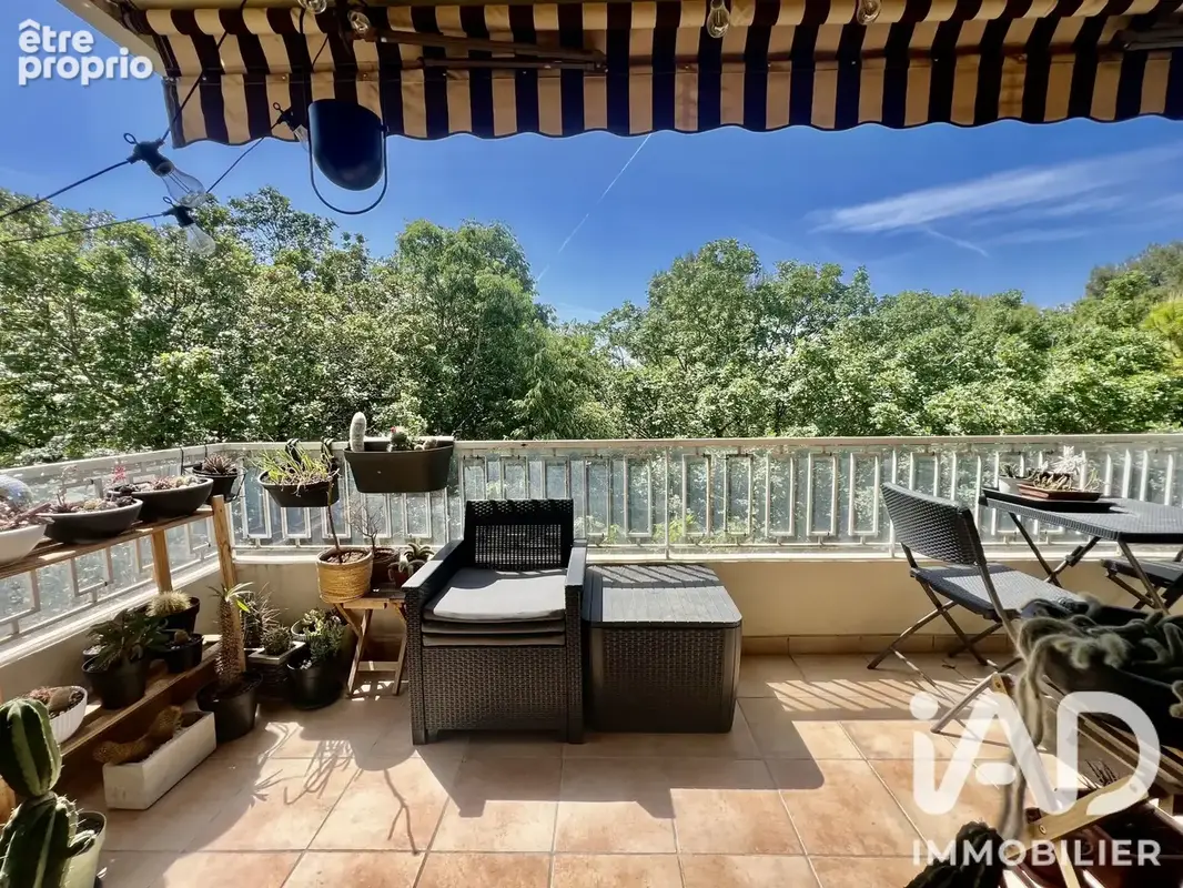 Photo 1 - Appartement à MARSEILLE-12E