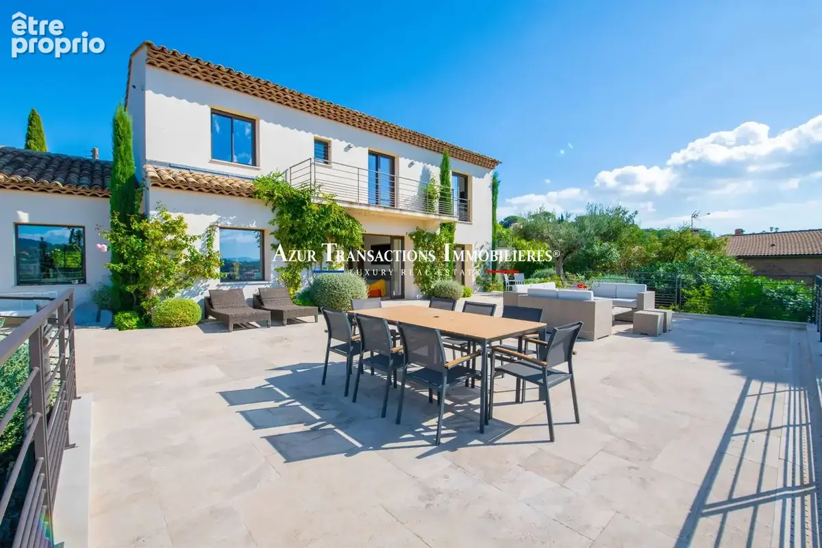 Maison 8 pièces 220 m² à vendre à Sainte-Maxime (83120) - photo 2