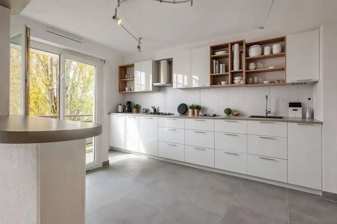 Appartement à DOUVAINE