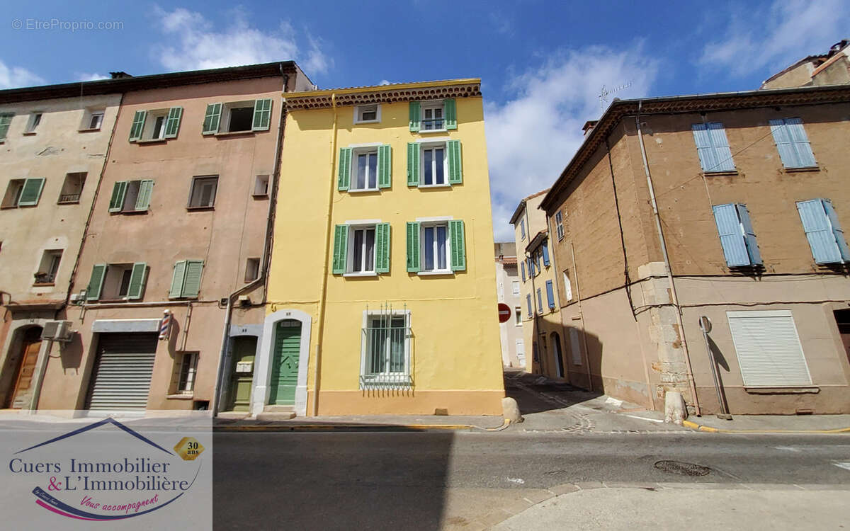 Appartement à CUERS
