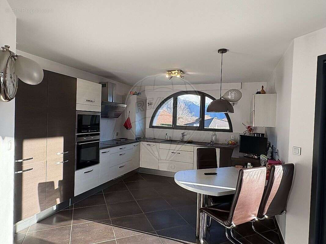 Maison à THYEZ