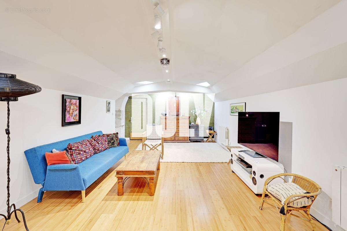 Appartement à PARIS-11E