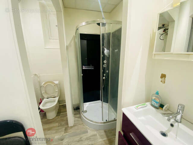 Commerce à PARIS-11E