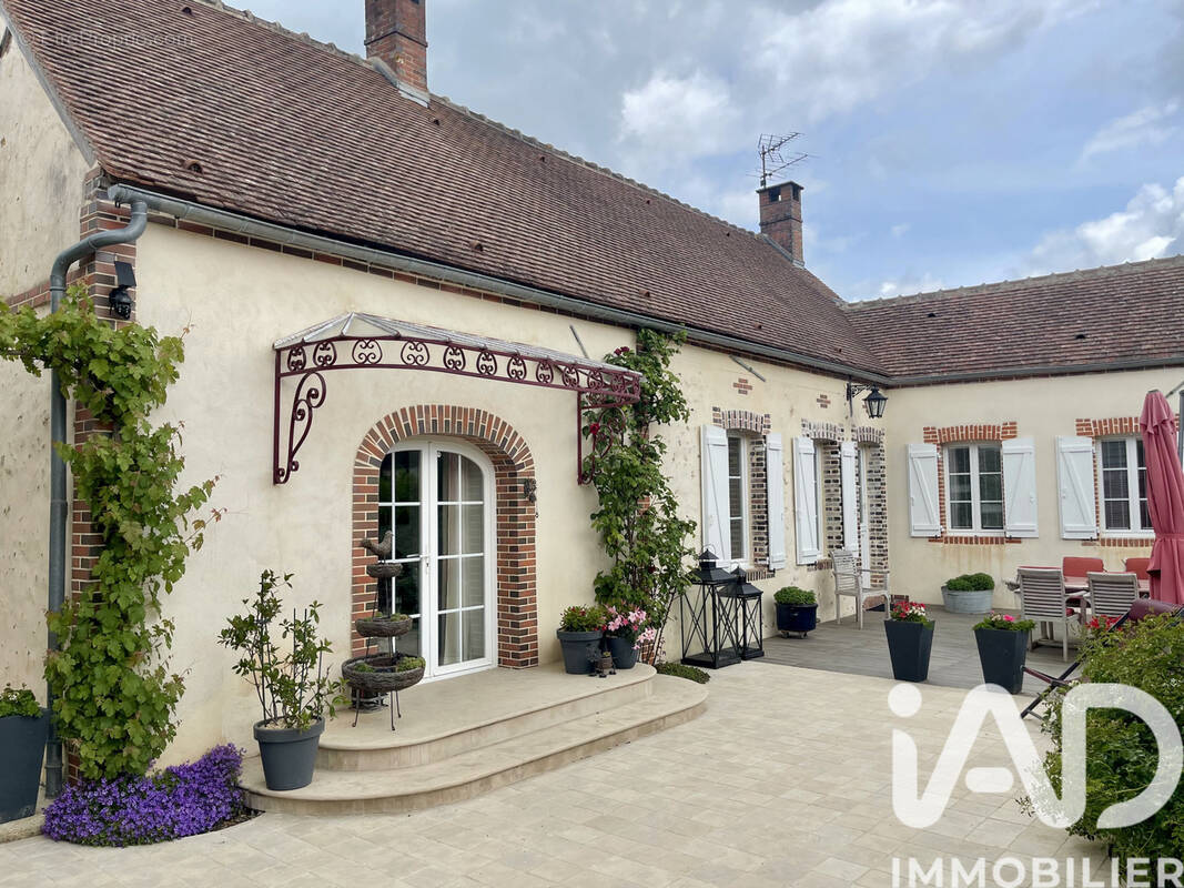 Photo 1 - Maison à ARMEAU