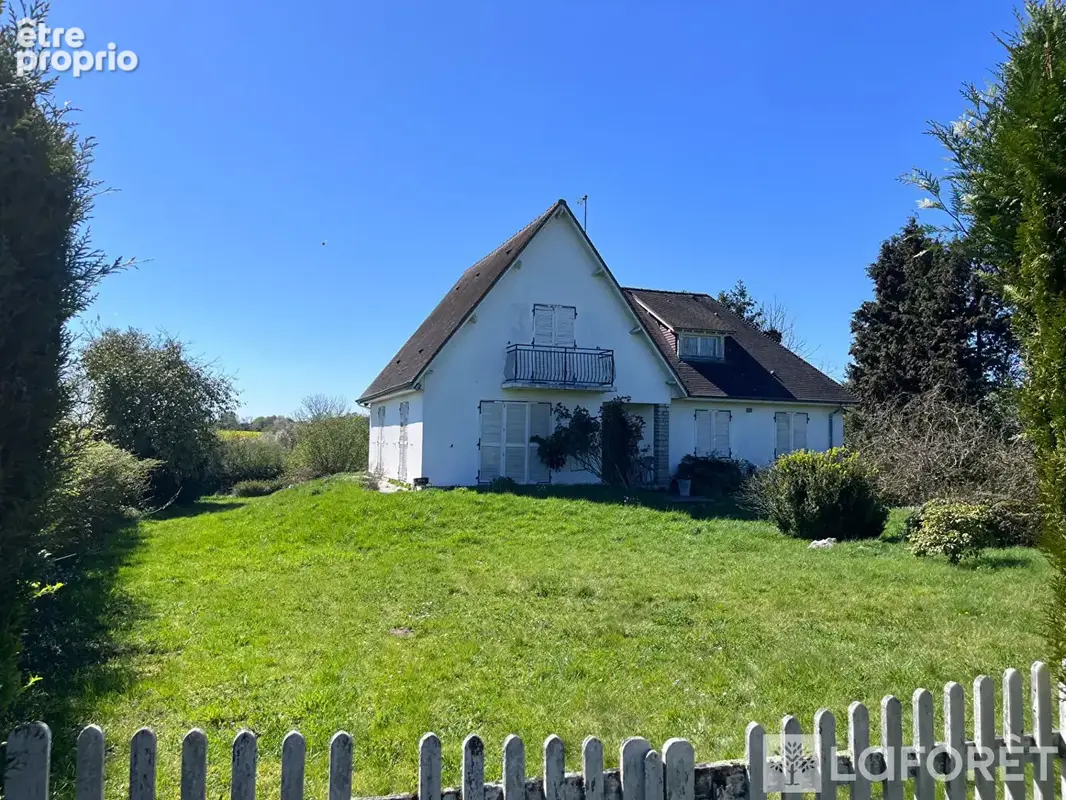 Photo Maison à Saint-Sulpice-Sur-Risle au prix de 161 900€