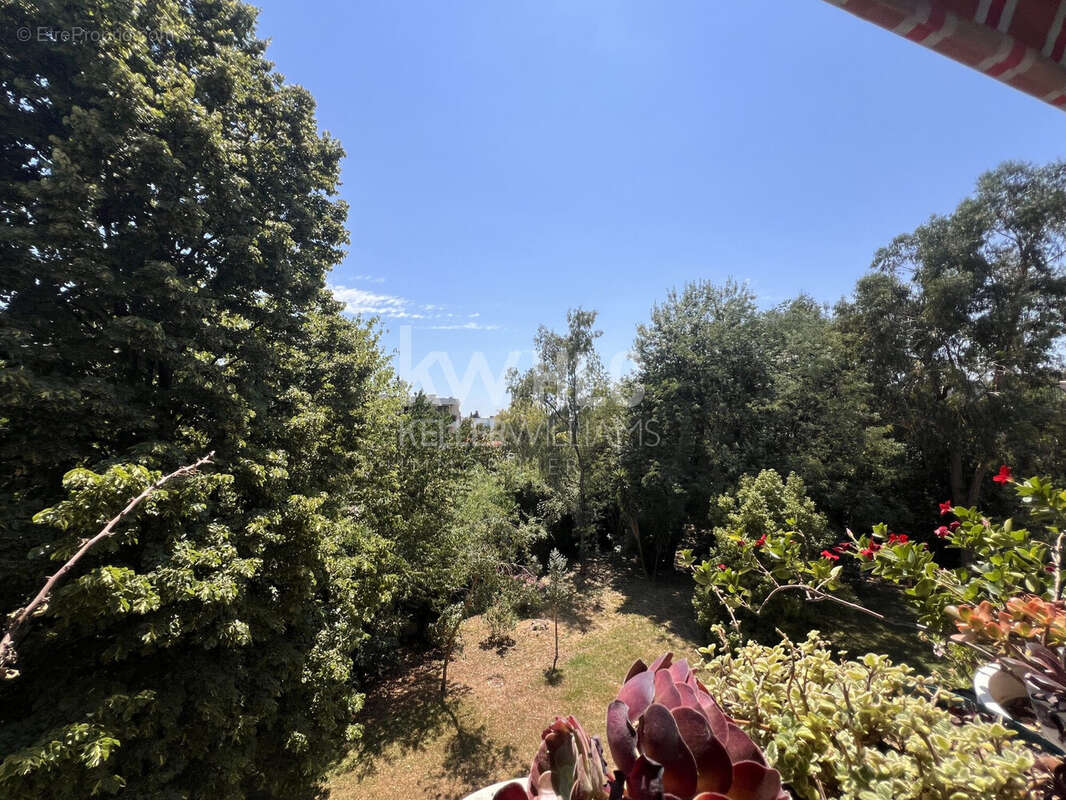 Appartement à VILLENEUVE-LOUBET